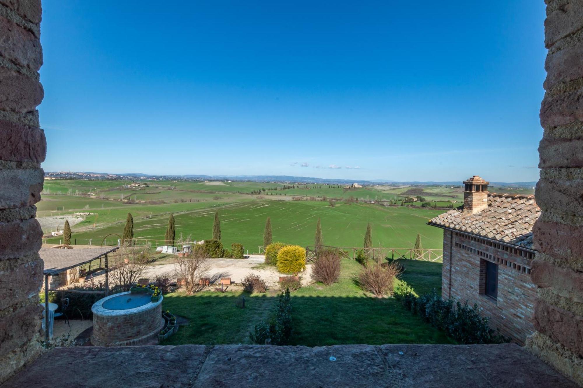 Sunflower Con Vista Su Siena Villa Corsano  Luaran gambar